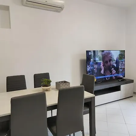 Casa Trezza 3 Апартаменты Латина